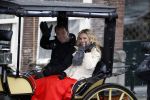 Amsterdam 13 december 2010
Tatjana en Peter v d Vorst in een koets rijdens over de Amsterdamse Grachtend voor opnames Programma waarin Tatjana op zoek gaat naar een man.