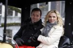 Amsterdam 13 december 2010
Tatjana en Peter v d Vorst in een koets rijdens over de Amsterdamse Grachtend voor opnames Programma waarin Tatjana op zoek gaat naar een man.