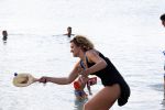 Curacao 31 december 2011
Annemarie v d Sar tennist op het strand van lions dive.
Peter Smulders bv