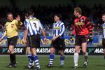 Eindhoven, 28 april 2001
Wedstrijd tussen EVV Eindhoven -FC Den Bosch, eindstand 2-2.
John Lapponder, Dennis v Veghel en scheidsrechter H v Dijk

PETER SMULDERS BV