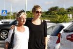 Curacao 8 januari 2012
Sunnery james haalt vrouw en Doutzen Kroes en zoon Phyllon op op het vliegveld van Curacao.
Peter Smulders bv