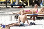 Curacao 31 december 2011
Edwin v d Sar met zijn zoon op Curacao.
Peter Smulders bv