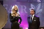 Amsterdam 8 december 2011
Openings en VIP avond van de miljonairfair in de RAI. Elle Macpherson en Yves Gijraths
Peter Smulders bv