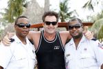 Curacao 1 januari 2011
Gerard Joling doet mee met de traditionele nieuwjaarsduik bij zanzibar.
Peter Smulders bv
