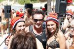 Curacao 1 januari 2011
Gerard Joling doet mee met de traditionele nieuwjaarsduik bij zanzibar.
Peter Smulders bv