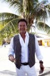 Curacao 7 januari 2012
Gerard Joling opnames videoclip op zanzibar. Patty Brard doet de regie.
Peter Smulders bv