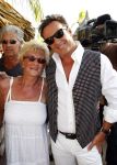 Curacao 7 januari 2012
Gerard Joling opnames videoclip op zanzibar. Patty Brard doet de regie. Gerard met zijn moeder
Peter Smulders bv