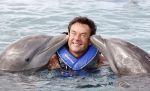 Curacao 8 januari 2011
Gerard Joling Patty Brard en Romy Omtzigt zwemmen bij de dolphin academy
bij seaquarium met dolfijnen.
Peter Smulders bv