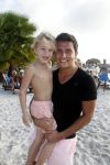 Curacao 29 december 2011
Jan Smit Nick en Simon en Kees Kwakman voetvolleyen tegen Frank de Boer Guido Albers en Edwin v d Sar op het strand van Lions dive. De artiesten winnen uiteindelijk met 4-1 in sets.
Peter Smulders bv