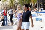 Curacao 31 december 2011
Jan en Lisa Smit op Jan zijn verjaardag in zee en bij Mambo beach.
Peter Smulders bv