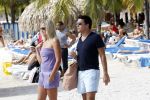 Curacao 31 december 2011
Jan en Lisa Smit op Jan zijn verjaardag in zee en bij Mambo beach.
Peter Smulders bv