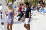 Curacao 31 december 2011
Jan en Lisa Smit op Jan zijn verjaardag in zee en bij Mambo beach.
Peter Smulders bv