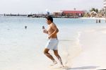 Curacao 31 december 2011
Jan en Lisa Smit op Jan zijn verjaardag in zee en bij Mambo beach.
Peter Smulders bv