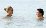 Curacao 31 december 2011
Jan en Lisa Smit op Jan zijn verjaardag in zee en bij Mambo beach.
Peter Smulders bv