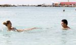 Curacao 31 december 2011
Jan en Lisa Smit op Jan zijn verjaardag in zee en bij Mambo beach.
Peter Smulders bv