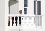 Curacao 5 januari 2012
Jeroen Krabbe op het balkon van zijn appartement bij het avila beach hotel.
Peter Smulders bv