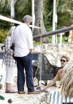Curacao 30 december 2011
Jeroen en Herma Krabbe bij avila beach.
Peter Smulders bv