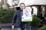 Amsterdam 24 december 2011
Jos Bles doet kerst boodschappen.
Peter Smulders bv