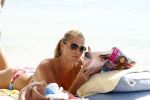 Curacao 31 december 2011
Jan en Lisa Smit op Jan zijn verjaardag in zee en bij Mambo beach.
Peter Smulders bv
