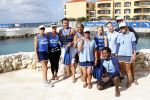 Curacao 8 januari 2011
Gerard Joling Patty Brard en Romy Omtzigt zwemmen bij de dolphin academy
bij seaquarium met dolfijnen.
Peter Smulders bv