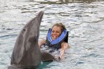 Curacao 8 januari 2011
Gerard Joling Patty Brard en Romy Omtzigt zwemmen bij de dolphin academy
bij seaquarium met dolfijnen.
Peter Smulders bv