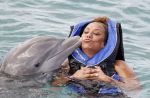 Curacao 8 januari 2011
Gerard Joling Patty Brard en Romy Omtzigt zwemmen bij de dolphin academy
bij seaquarium met dolfijnen.
Peter Smulders bv