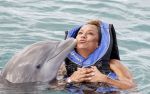 Curacao 8 januari 2011
Gerard Joling Patty Brard en Romy Omtzigt zwemmen bij de dolphin academy
bij seaquarium met dolfijnen.
Peter Smulders bv