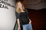Amsterdam 10 januari 2012
Premiere Emmi en Leo in DeLaMar Theater. Zwangere Sophie Hilbrand.
Peter Smulders bv