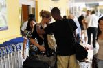 Curacao 8 januari 2012
Sunnery james haalt vrouw en Doutzen Kroes en zoon Phyllon op op het vliegveld van Curacao.
Peter Smulders bv