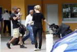 Curacao 8 januari 2012
Sunnery james haalt vrouw en Doutzen Kroes en zoon Phyllon op op het vliegveld van Curacao.
Peter Smulders bv
