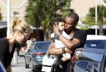 Curacao 8 januari 2012
Sunnery james haalt vrouw en Doutzen Kroes en zoon Phyllon op op het vliegveld van Curacao.
Peter Smulders bv