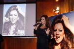 Amsterdam 1 december 2011
Presentatie calender Tatjana in hotel l europe. 
Patricia Paay en Patt Brard reiken hem uit.
Peter Smulders bv