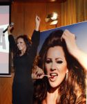 Amsterdam 1 december 2011
Presentatie calender Tatjana in hotel l europe. 
Patricia Paay en Patt Brard reiken hem uit.
Peter Smulders bv