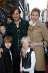Amsterdam 7 december 2011
Premiere van het gordijnpaleis in Tuschinski. Tjitske Reidinga en Vincent Croiset met kinderen
Peter Smulders bv