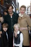 Amsterdam 7 december 2011
Premiere van het gordijnpaleis in Tuschinski. Tjitske Reidinga en Vincent Croiset met kinderen
Peter Smulders bv
