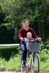 Neerijnen 3 mei 2001

Babette v Veen met haar zoontje

Peter Smulders bv