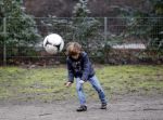 Hamburg 6 januari 2012
Sylvie v d Vaart vertrekt samen met damian en een vriendin met zoontje vanuit hun appartement / huis naar het park om met Damian te voetballen.
Peter Smulders bv