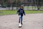 Hamburg 6 januari 2012
Sylvie v d Vaart vertrekt samen met damian en een vriendin met zoontje vanuit hun appartement / huis naar het park om met Damian te voetballen.
Peter Smulders bv