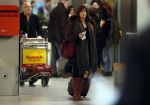 Schiphol 27 december 2012
Youp van t Hek en zijn vrouw Debbie Petter vertrekken vanaf schiphol op vakantie.
Peter Smulders bv