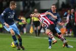 Eindhoven, 30 Januari 2013
1/4 Finale KNVB Beker PSV-Feyenoord, Seizoen 2012-2013, eindstand 2-1
Dries Mertens wordt onderuit gehaald door Wesley Verhoek