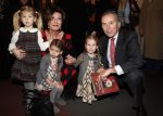 Amsterdam 21 december 2012
Premiere kerstcircus in carre. Elco en Janneke Brinkman met kleinkinderen
Peter Smulders bv