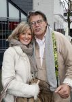 Rotterdam 3 januari 2012
Premiere Piet Piraat in Rotterdam. Emile Ratelband met zijn vrouw Moon en hun kinderen. ( jongetje in blauwe jas is een vriendje)
Peter Smulders bv