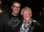Amsterdam 21 december 2012
Premiere kerstcircus in carre. Gerard Joling met zus moeder en vriend
Peter Smulders bv