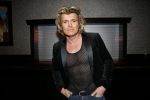 Uitgeest 14 januari 2013
Nieuwjaarsreceptie Henk Geels in Bobs saloon. Hans Klok met Linda Dubbeldeman
Peter Smulders bv