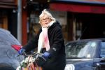 Amsterdam 14 januari 2013
Herma Krabbe op de fiets.
Peter Smulders bv