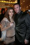 Amsterdam 9 januari 2012
Premiere les Miserables in Tuschinski. Jamie Saunders met zwangere vriendin
Peter Smulders bv
