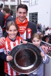 Eindhoven 6 mei 2001
PSV-Heerenveen 3-0
PSV Landskampioen 2000/2001

Jan Heintze met zijn kinderen

Peter Smulders bv