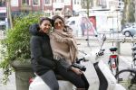 Amsterdam 12 januari 2012
Joelle en felicity Gullit op de scooter.
Peter Smulders bv