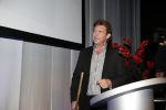Amsterdam 17 januari 2013
Matthijs v Nieuwkek wordt uitgeroepen voor omroepman van het jaar en krijgt de prijs overhandigd uit handen van John de Mol.
Peter Smulders bv