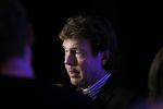 Amsterdam 17 januari 2013
Matthijs v Nieuwkek wordt uitgeroepen voor omroepman van het jaar en krijgt de prijs overhandigd uit handen van John de Mol.
Peter Smulders bv